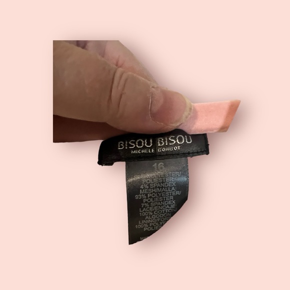 A perfect Bisou Bisou white dress with tags in size 16 - Picture 4 of 7